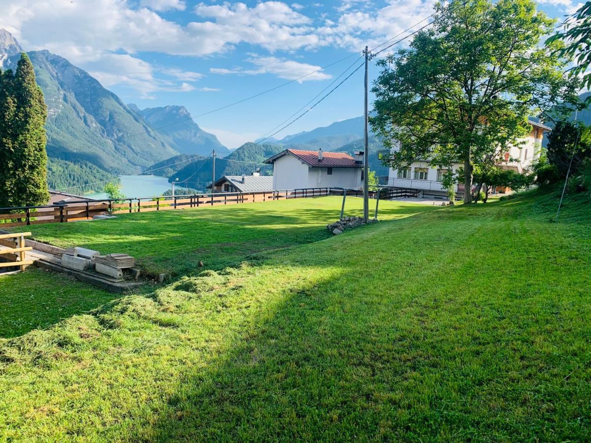Aparthotel Mansarda La Soffitta Domegge di Cadore Exterior foto